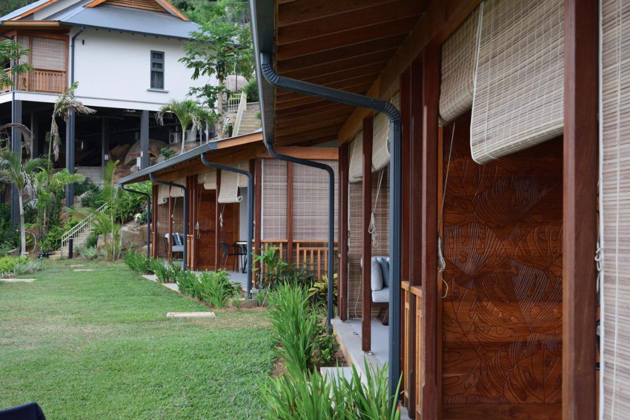 Paradise Chalets Yoga & Wellness Takamaka Exterior photo