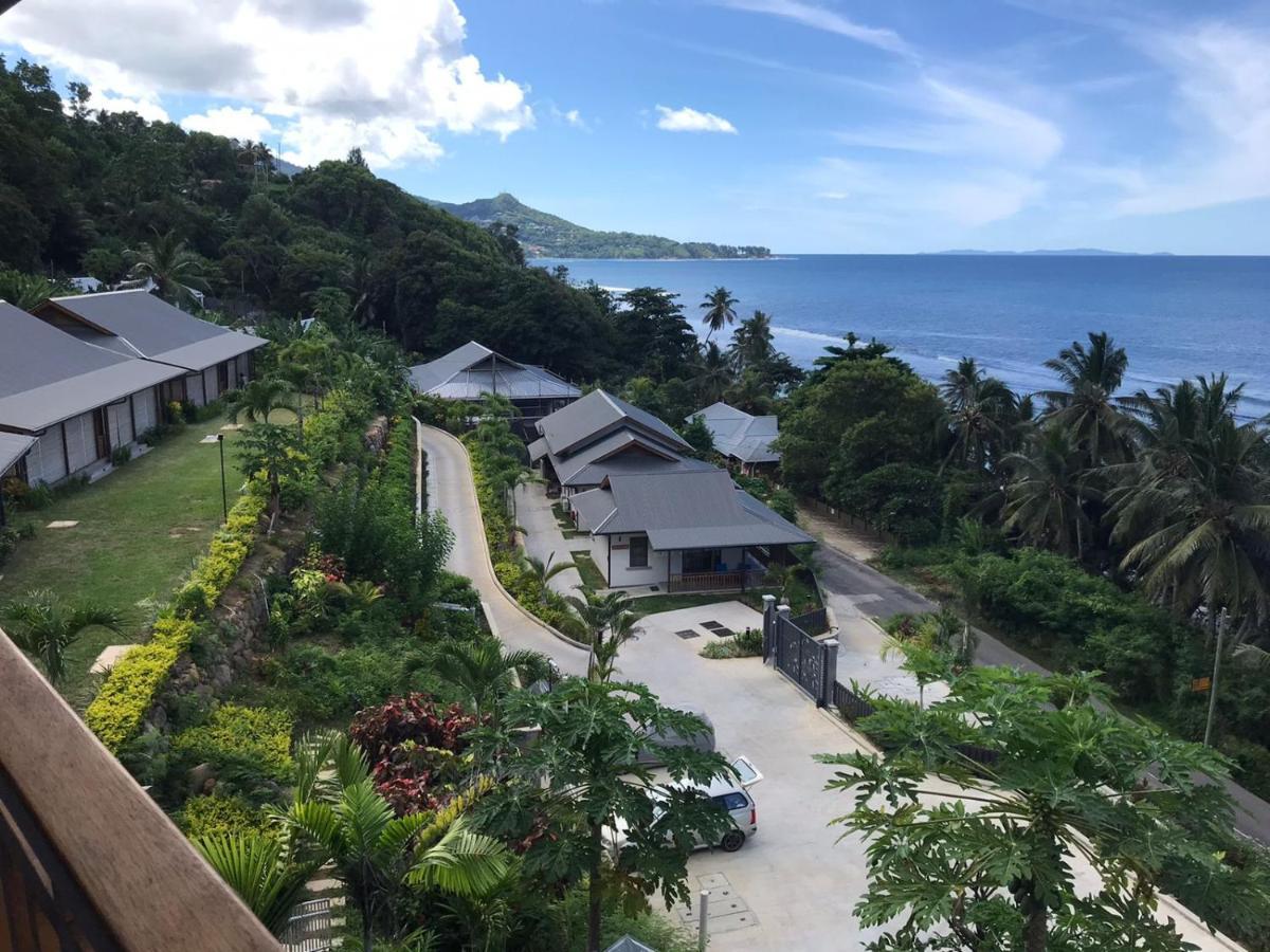 Paradise Chalets Yoga & Wellness Takamaka Exterior photo