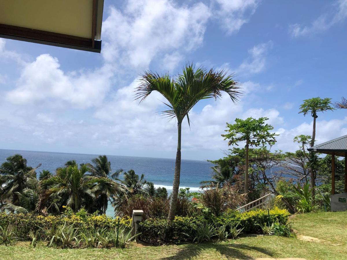 Paradise Chalets Yoga & Wellness Takamaka Exterior photo